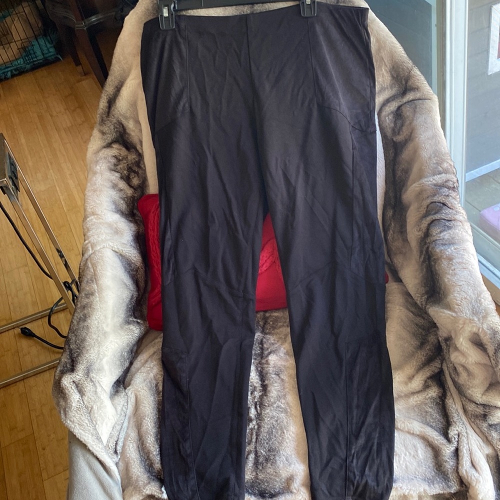 DKNY Black Stretch Suede Like Detailed Pants NeverUsed